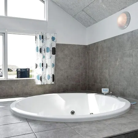 Luxury Pool By Sea - By Traum Сasa de vacaciones